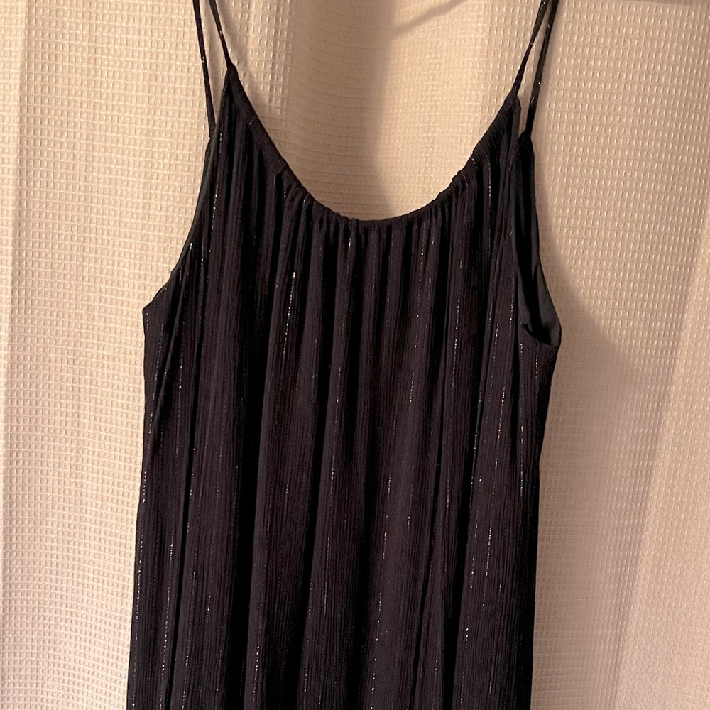 Black and gold Maxi dress. Size: Medium GREAT CONDITION